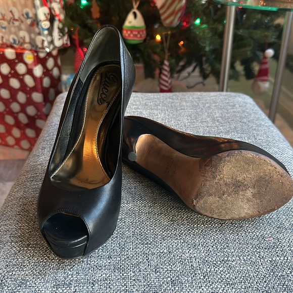 Used a couple of times great condition. Size 37 - Picture 4 of 4